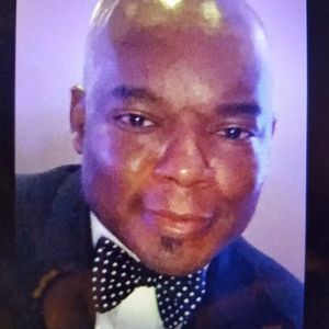 Meet your Posher, Derrick